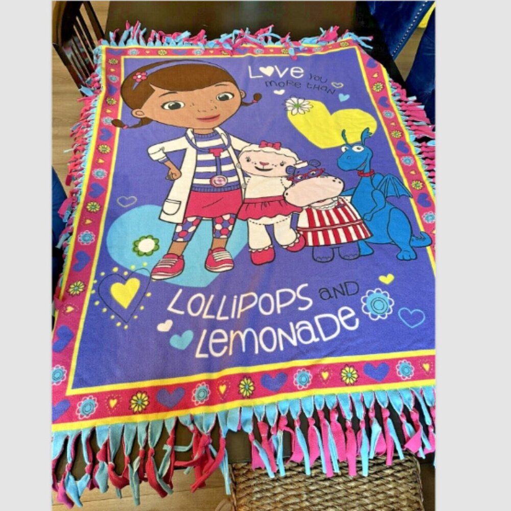 Doc McStuffins Hand Tied Fleece Throw Blanket Lamb Lollipops and Lemonade Disney